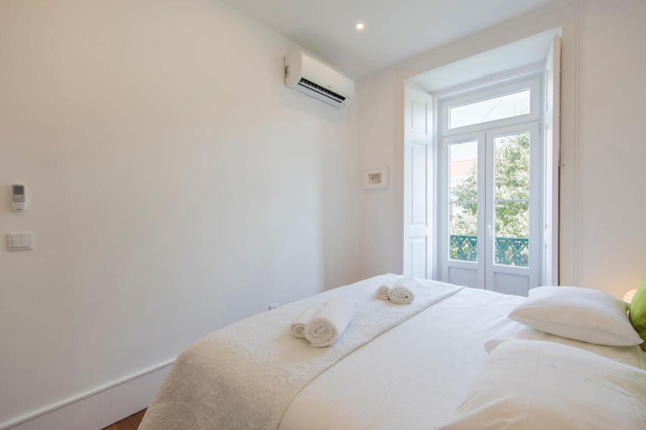 Lovelystay - Comfortable Apartment With River Views Лиссабон Экстерьер фото